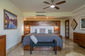 Beautiful apartment by the beach!